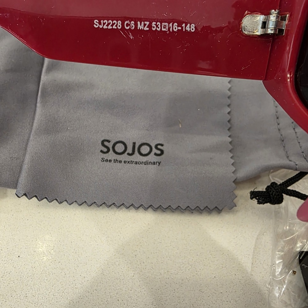 Bundle Of 14 SunGlasses & Eye Glasses. Red Sojos,2 Reading Glasses +2.5, 3 Spot - Picture 5 of 15